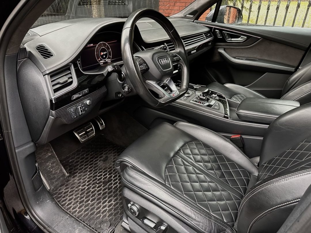 AUDI SQ7