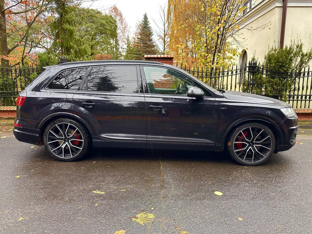 AUDI SQ7