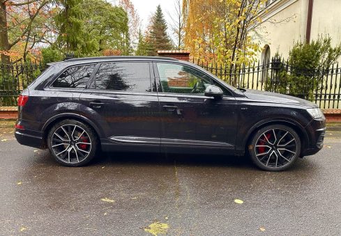 AUDI SQ7