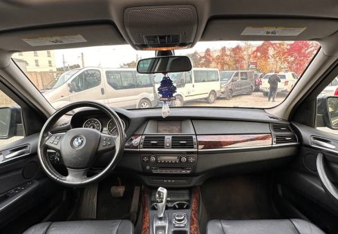 bmw x5 2011