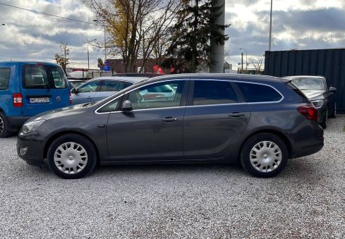 opel astra 2011