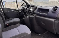 OPEL VIVARO 2016