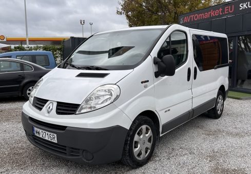 RENAULT TRAFIC
