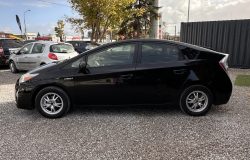 TOYOTA PRIUS 2011