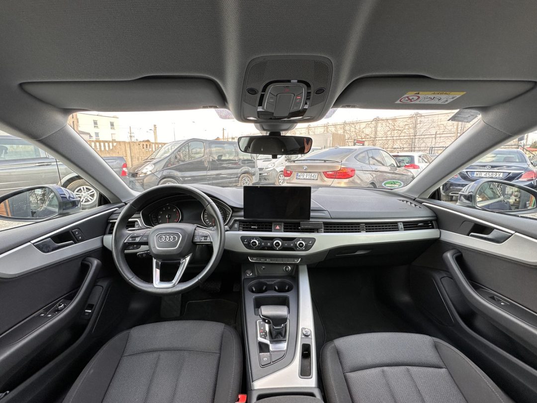 AUDI A5 2022