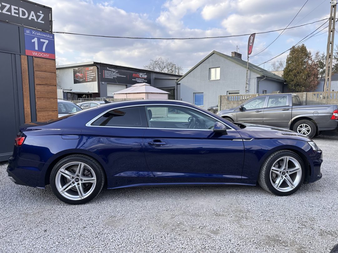 AUDI A5 2022