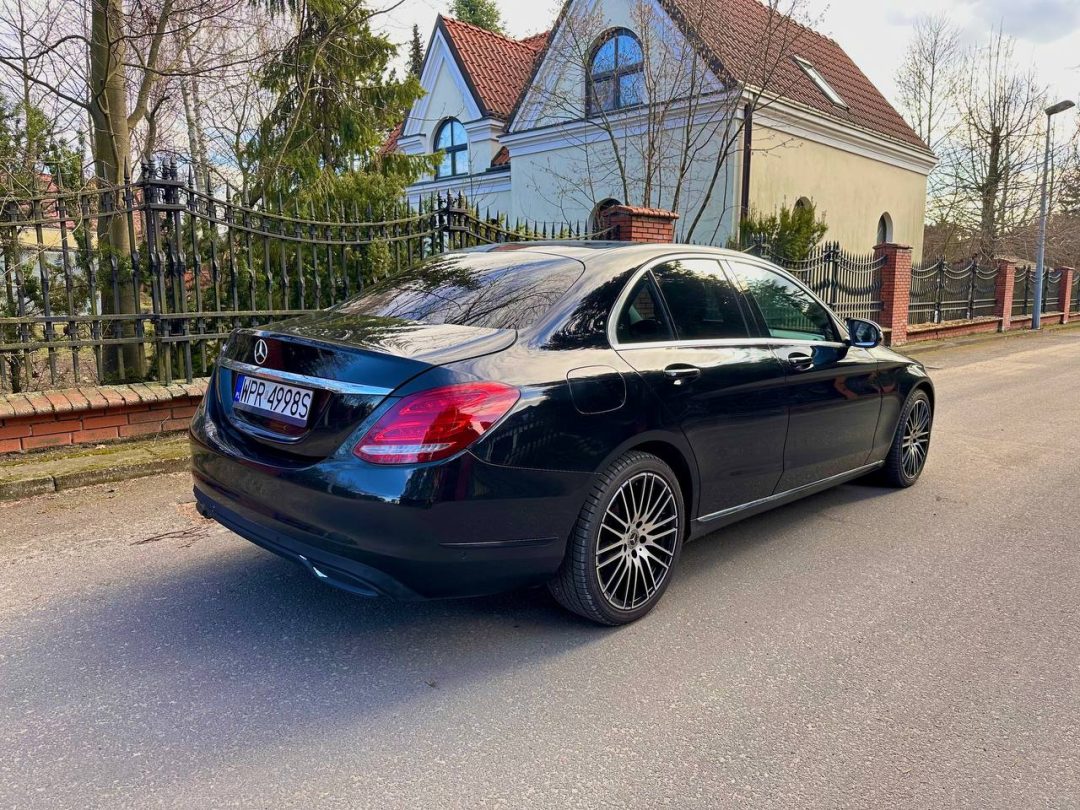 MERCEDES-BENZ C-КЛАСС 2016