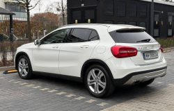 MERCEDES-BENZ GLA 2015