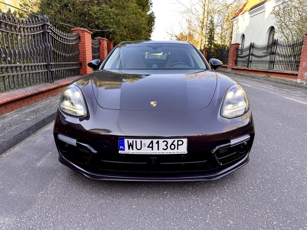 PORSCHE PANAMERA 2018