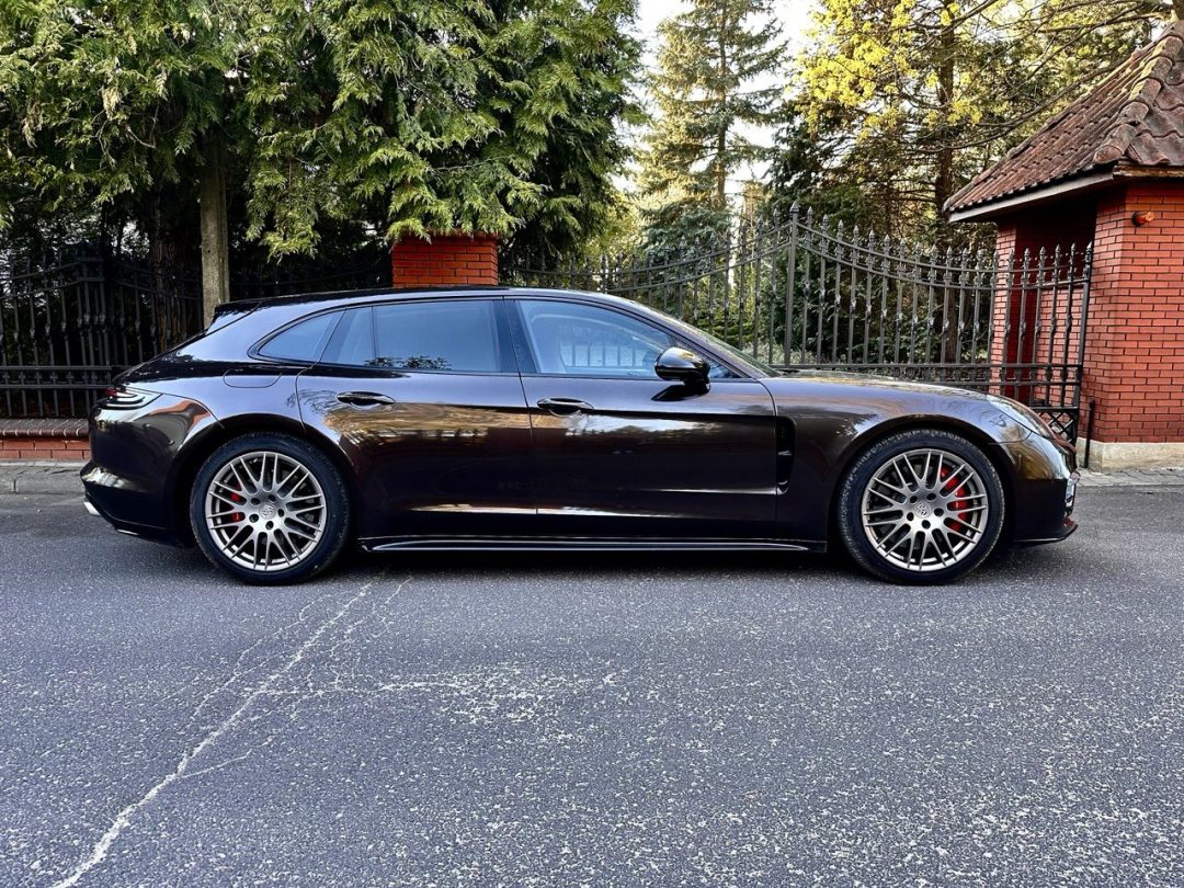 PORSCHE PANAMERA 2018