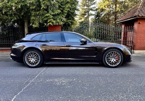 porsche panamera 2018