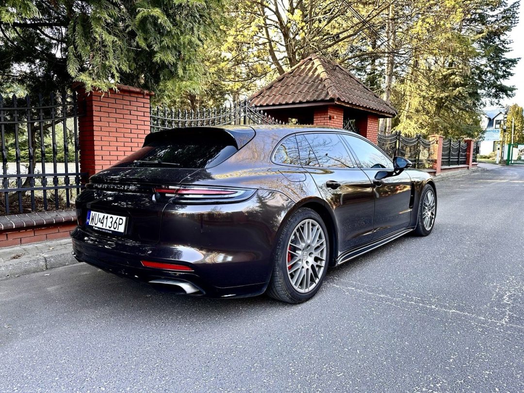 PORSCHE PANAMERA 2018