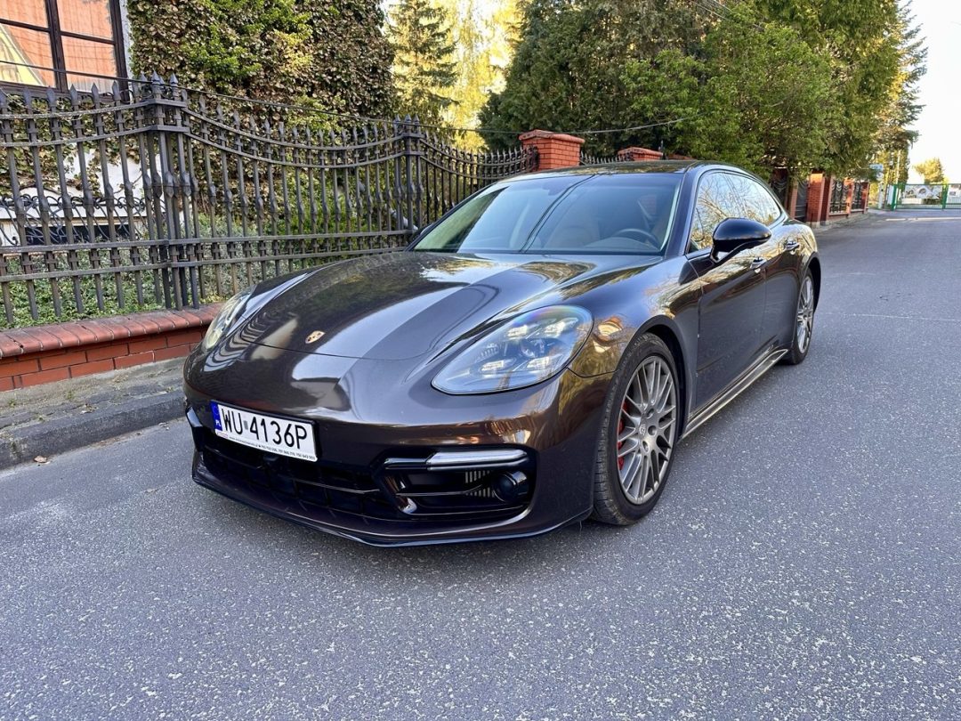 PORSCHE PANAMERA 2018