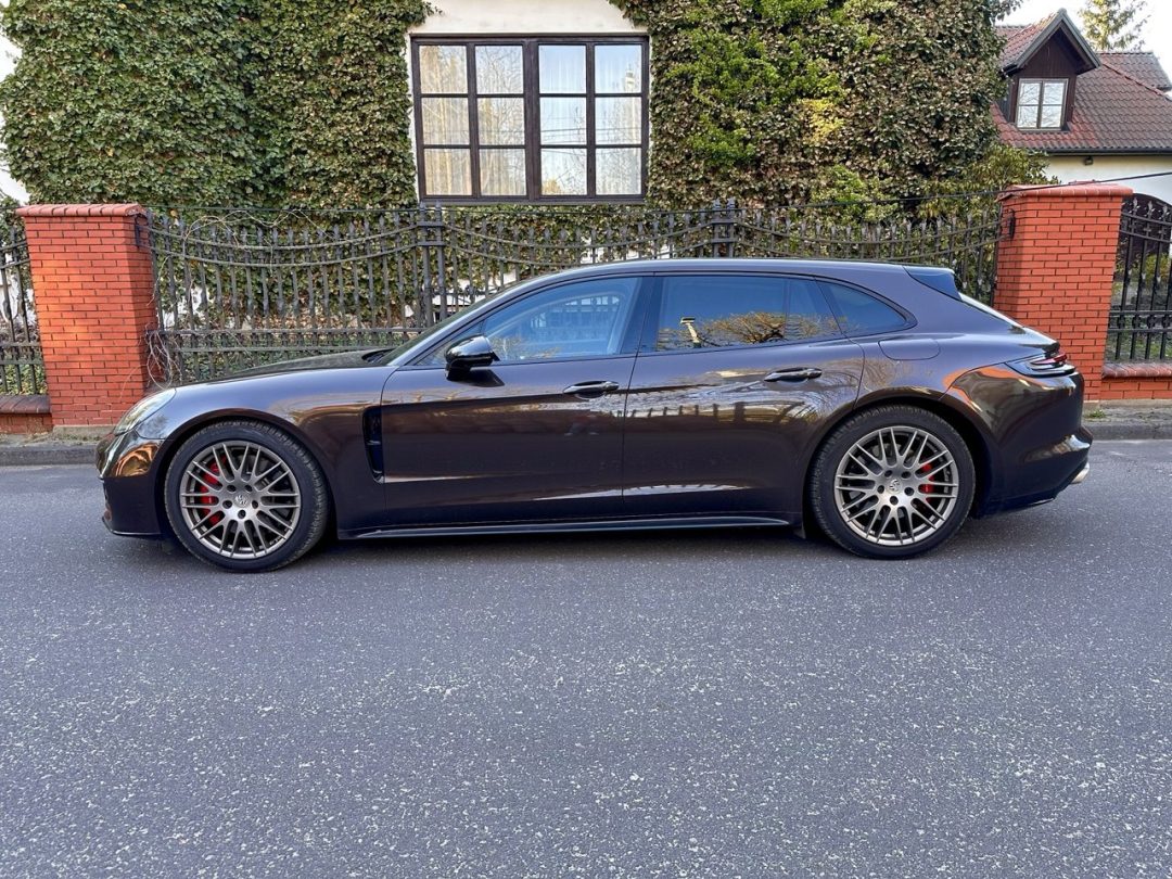PORSCHE PANAMERA 2018