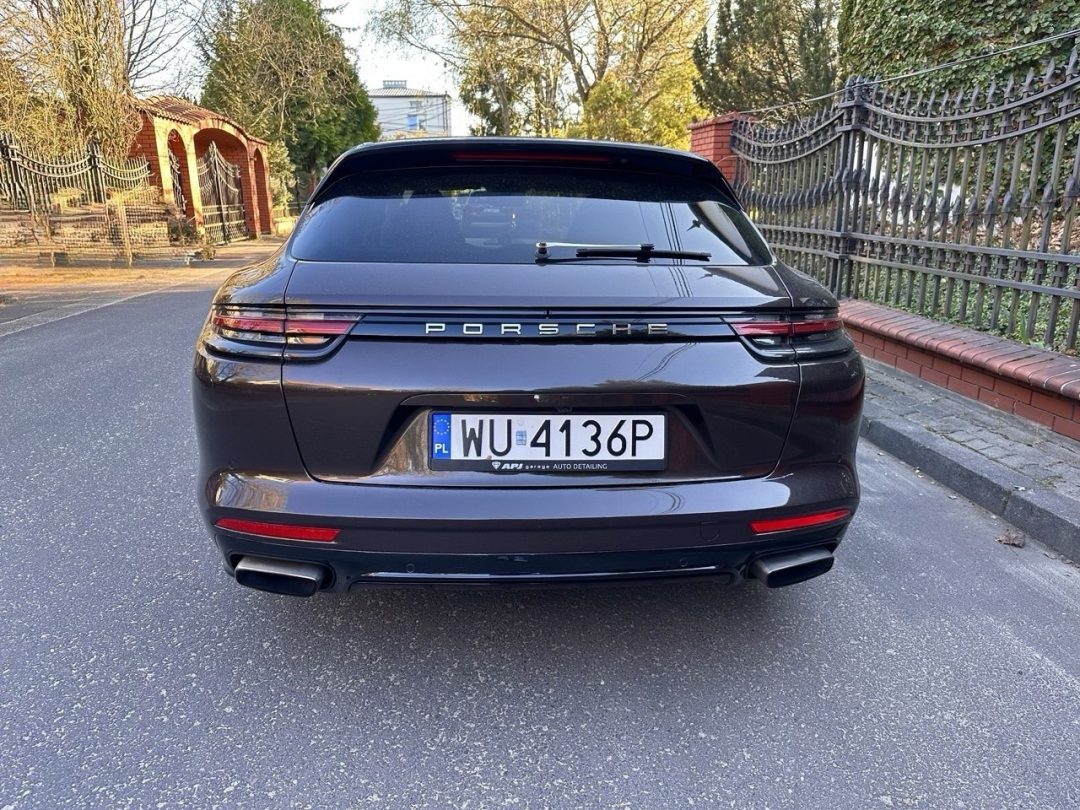 PORSCHE PANAMERA 2018