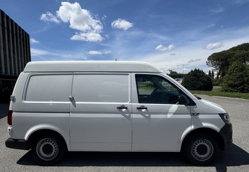 volkswagen transporter 2018