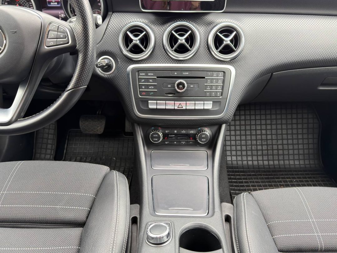 MERCEDES-BENZ A-КЛАСС 2015