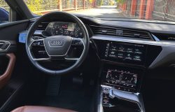 AUDI E-TRON 2022