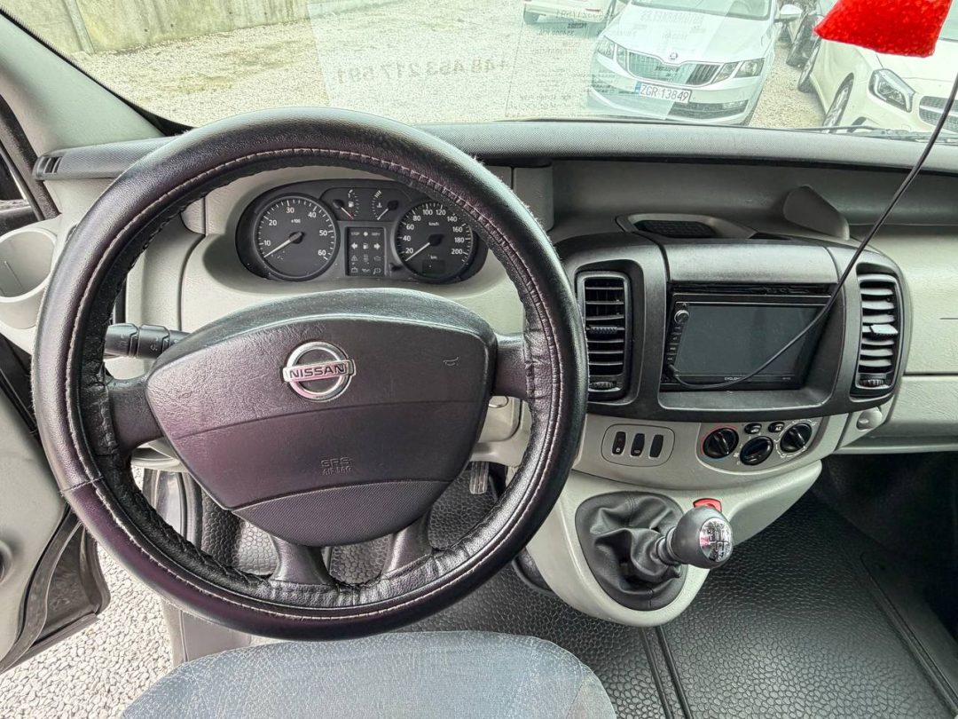 NISSAN PRIMASTAR 2004