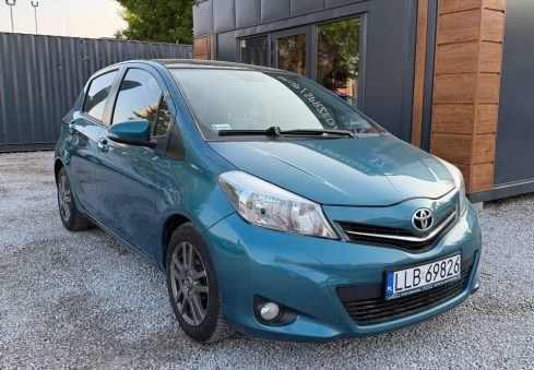 toyota yaris 2011