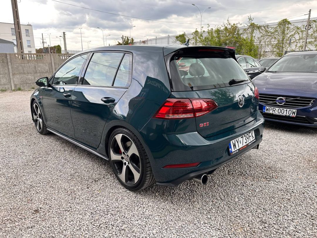 VOLKSWAGEN GOLF GTI 2019