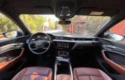 AUDI E-TRON 2022