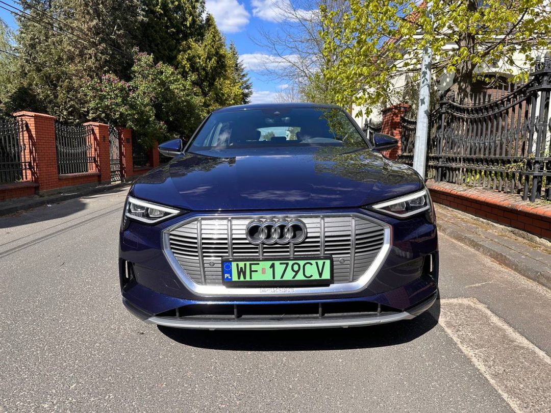 AUDI E-TRON 2022