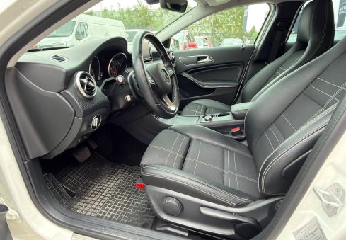 mercedes-benz a-класс 2015