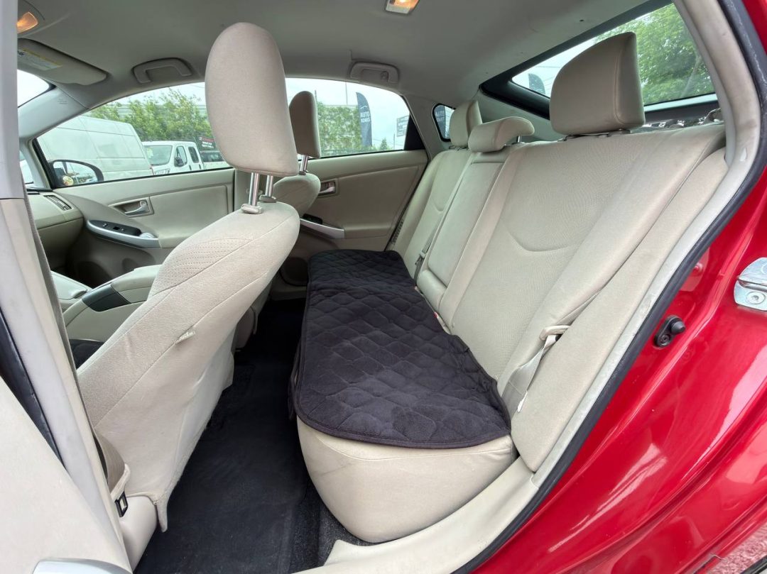 TOYOTA PRIUS 2014