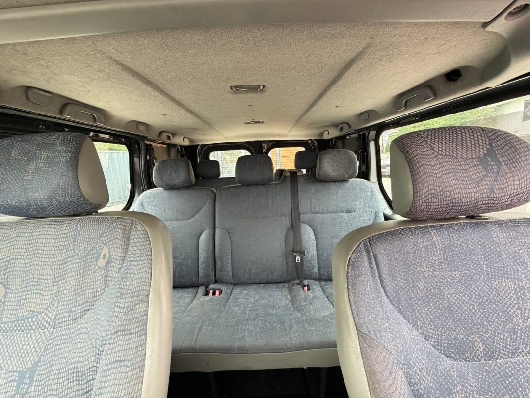 NISSAN PRIMASTAR 2004