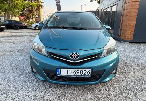 toyota yaris 2011