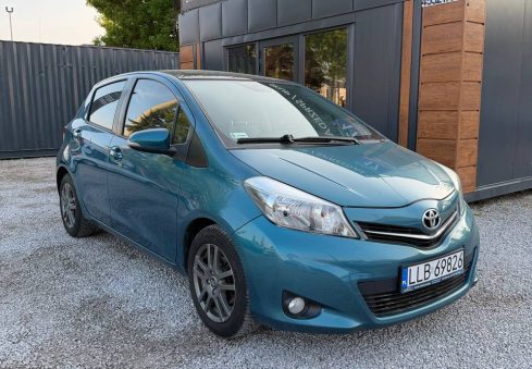 toyota yaris 2011