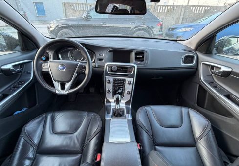 volvo v60 2015