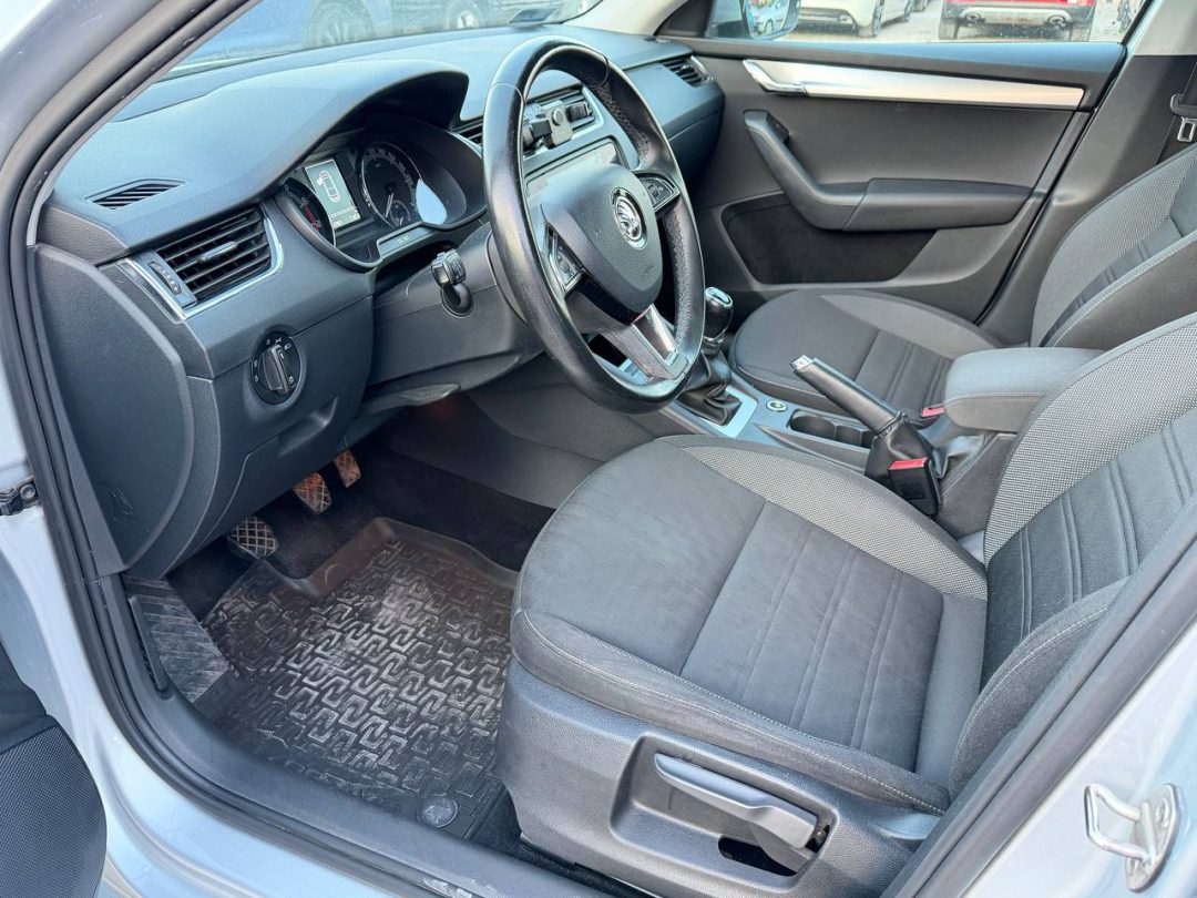 SKODA OCTAVIA 2018