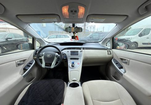 toyota prius 2014