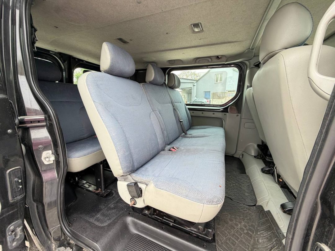 NISSAN PRIMASTAR 2004
