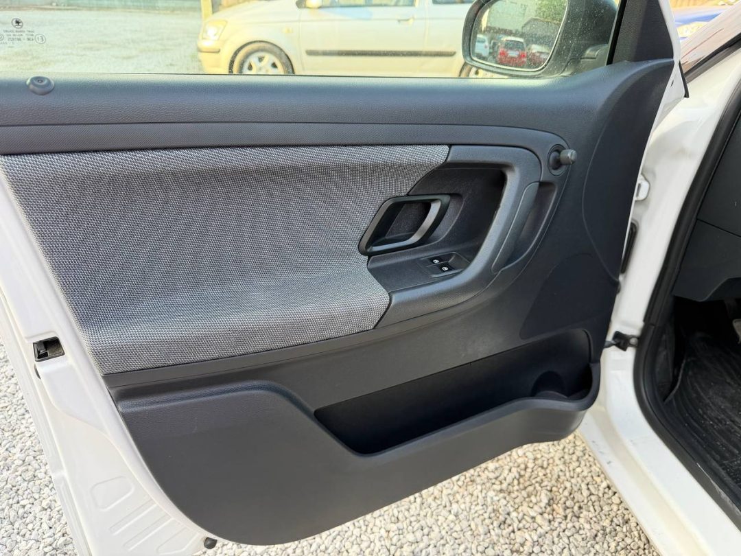 SKODA FABIA 2013