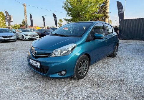 toyota yaris 2011