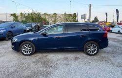 VOLVO V60 2015
