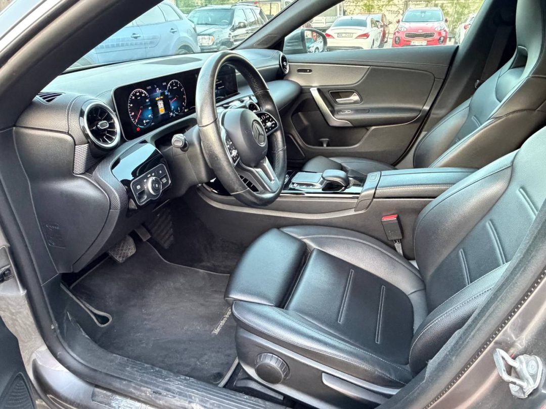 MERCEDES-BENZ CLA 2020