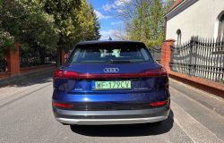 AUDI E-TRON 2022
