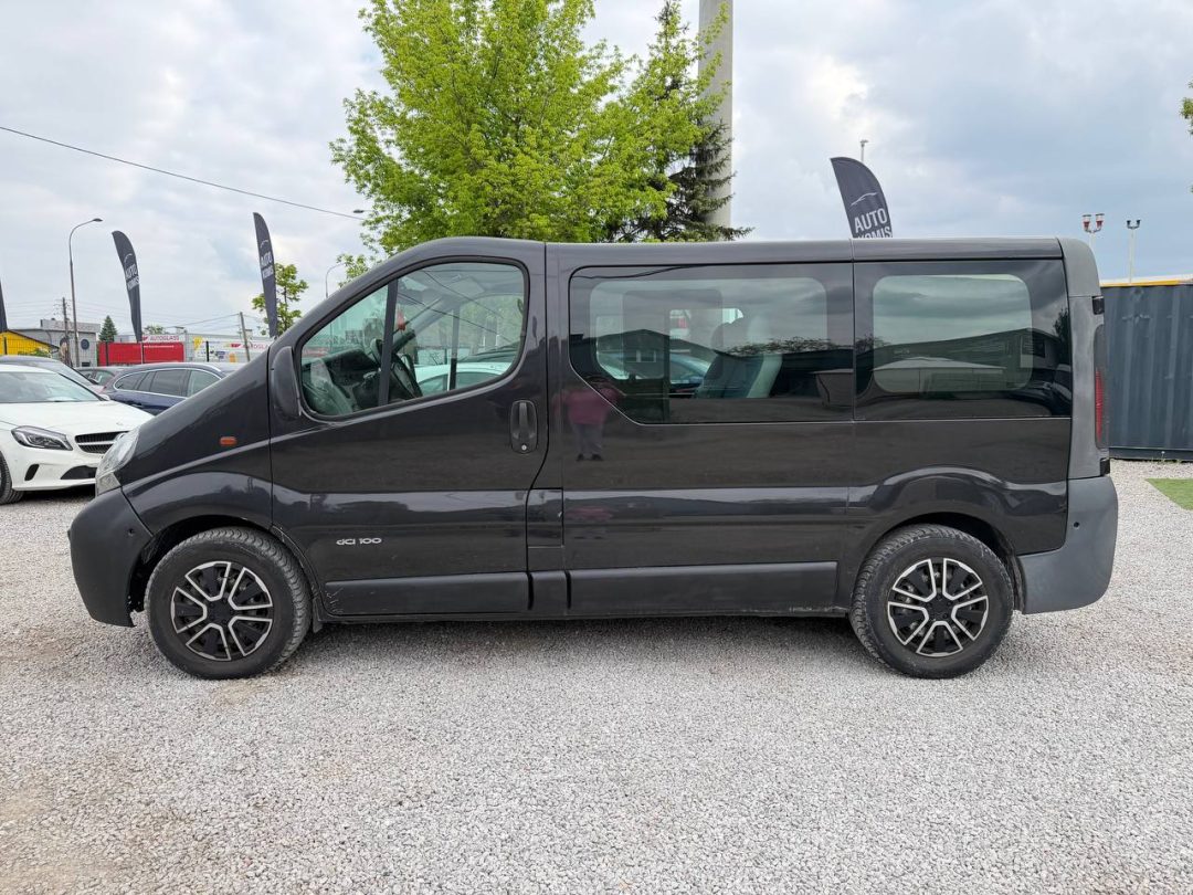 NISSAN PRIMASTAR 2004