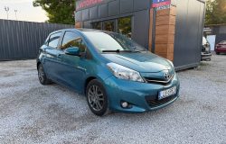 TOYOTA YARIS 2011
