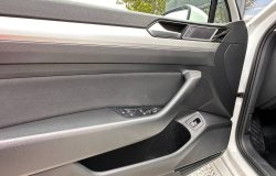 VOLKSWAGEN PASSAT 2019