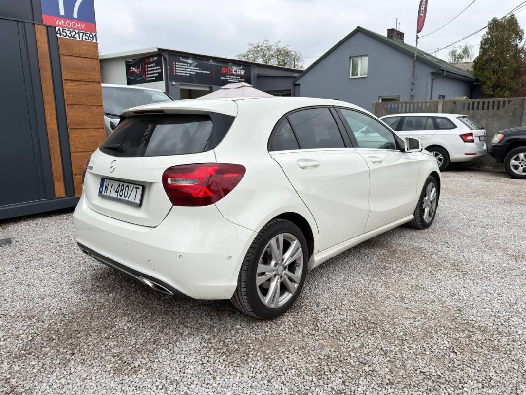 MERCEDES-BENZ A-КЛАСС 2015