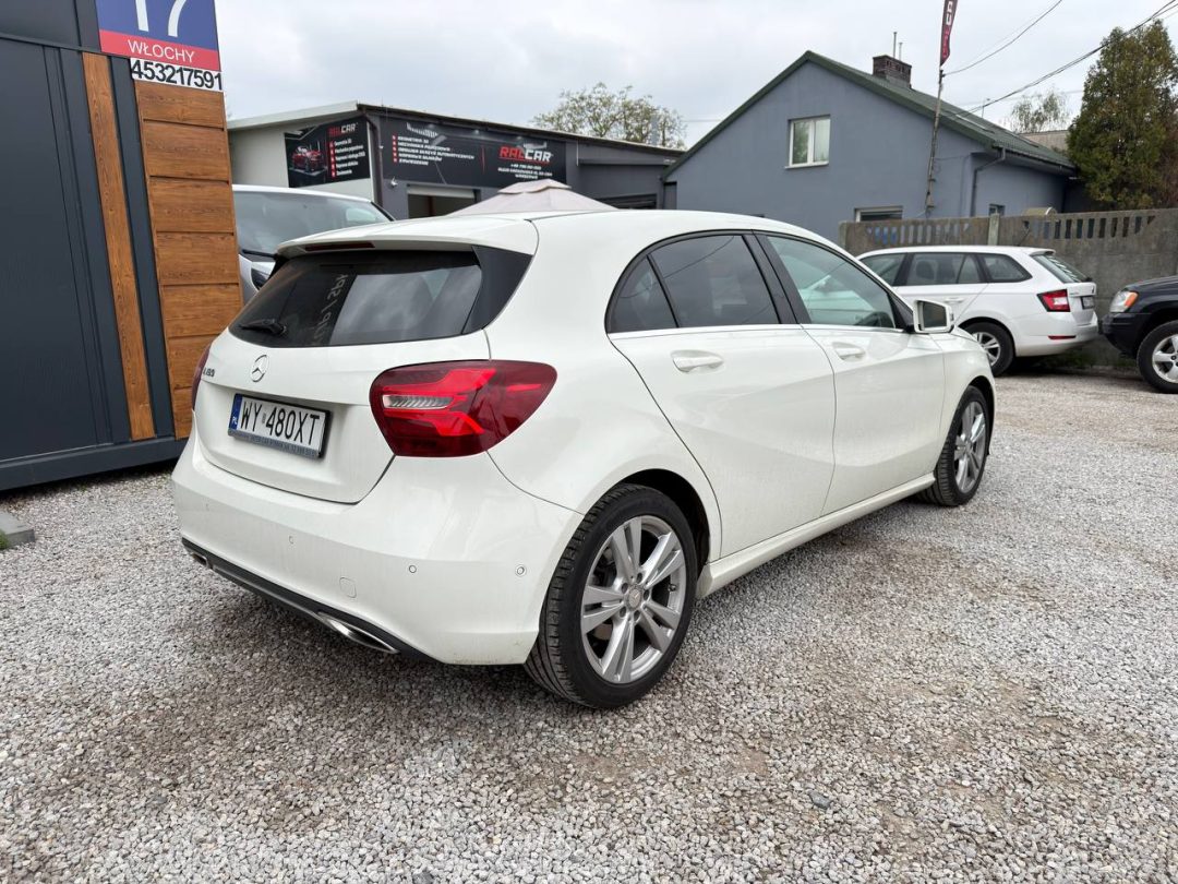 MERCEDES-BENZ A-КЛАСС 2015