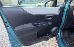 TOYOTA YARIS 2011
