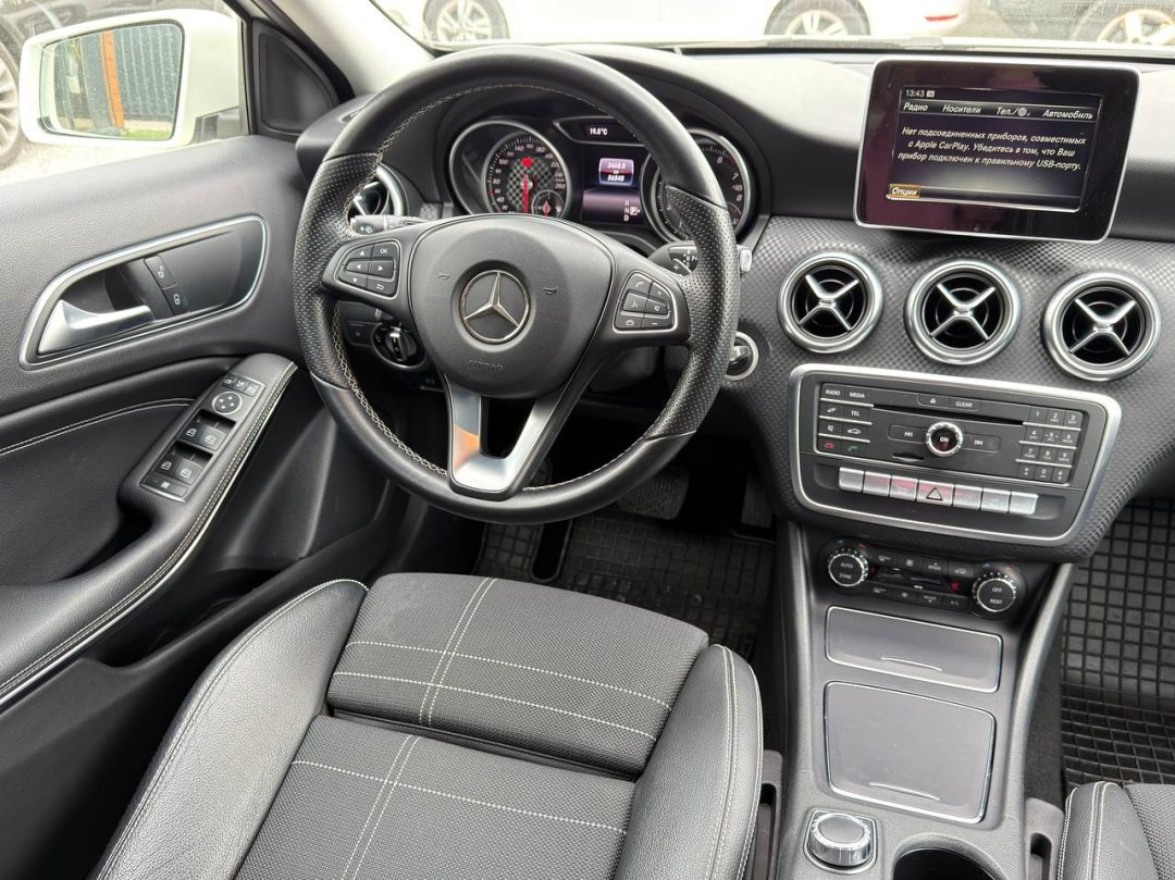 MERCEDES-BENZ A-КЛАСС 2015