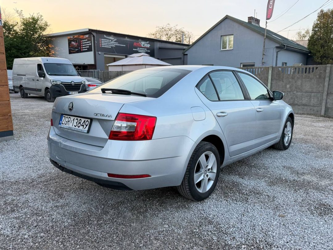 SKODA OCTAVIA 2018