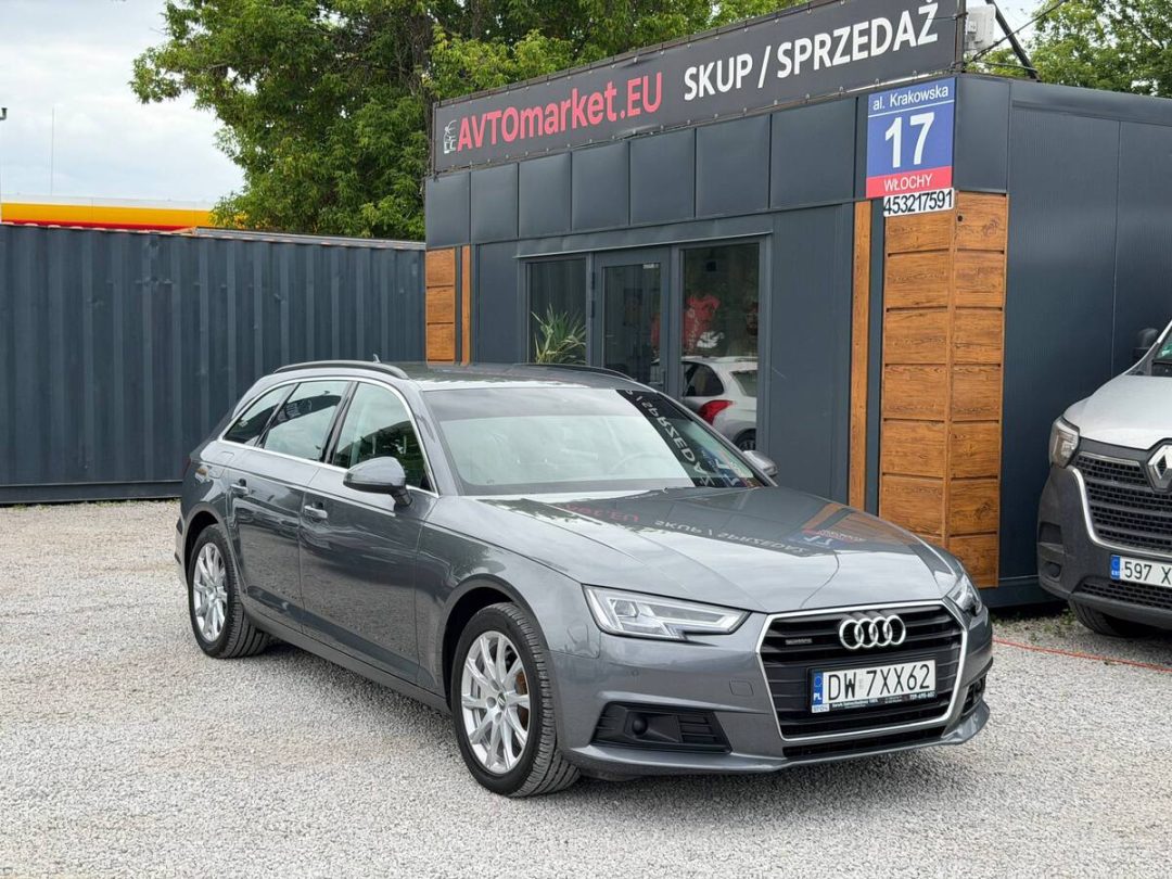 AUDI A4 2019